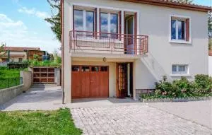 Amazing Home In Céaux-Dallègre - Reilhac