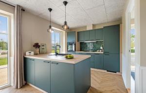 Awesome Home In Hovborg With Kitchen