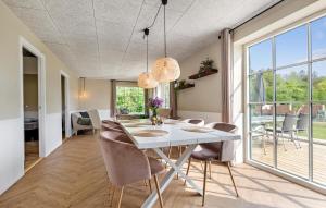 Awesome Home In Hovborg With Kitchen