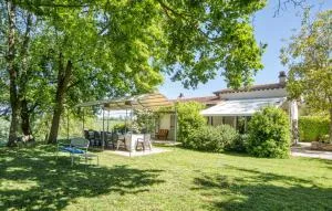 Awesome Home In Ischia Di Castro - Case Riminino