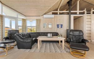 Holiday Home Hjørring With A Fireplace 09