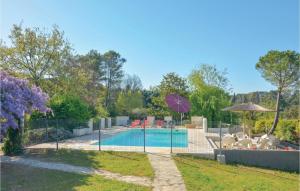 Maisons de vacances Lovely Home In Aubais With Wifi : photos des chambres