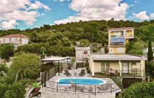 3 Bedroom Lovely Home In Vinisce 