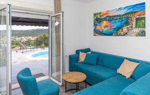 3 Bedroom Lovely Home In Vinisce 