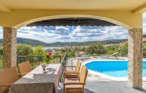 3 Bedroom Lovely Home In Vinisce