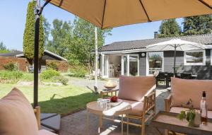 4 Bedroom Amazing Home In Dronningmølle