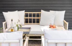 4 Bedroom Amazing Home In Dronningmølle