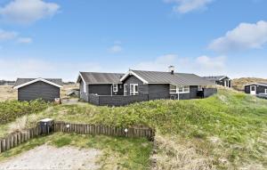 4 Bedroom Beautiful Home In Løkken