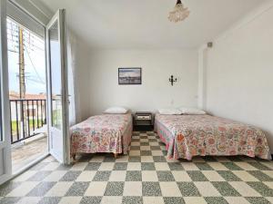 Maisons de vacances Appartement 5min Plage, Balcon, Animaux OK sur Demande, Parking - La Faute-sur-Mer - FR-1-476-219 : photos des chambres