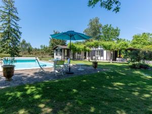 Maison à Parentis-en-Born: Piscine, 6 pers., Proche Lac et Océan, Pistes Cyclables - FR-1-319-553