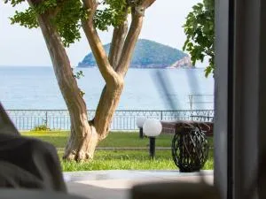 The House On The Beach - 帕雷恩特西菲基昂