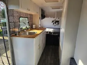 Mietwohnwagen inklusive Stellplatz & Strom - Dixi-WC - Ollendorf