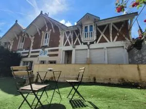 Waterlily et Coquelicot house - 弗农