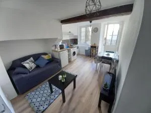 Charmant appartement avec extérieur - Eysus