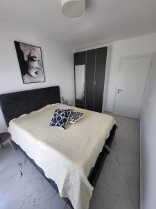 Wohnung mit wunderschönen Meer- und Bergen- Aussicht 