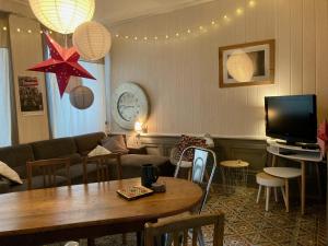 Maisons de vacances Maison sympa en centre-bourg : photos des chambres