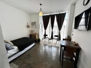 Spacious studio at the city - Adlawon