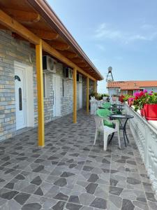 Holiday House