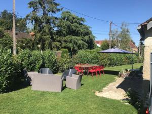 Maisons de vacances la maison d-en bas avec belle piscine : photos des chambres