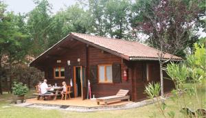 Sejours a la campagne camping fontaine du roc : photos des chambres