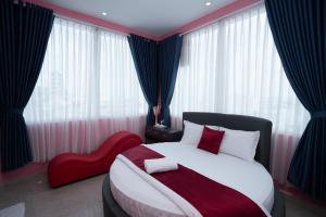 Hotel Eros - Phan Huy Ích
