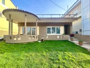 Despina's House - Makrikhórion