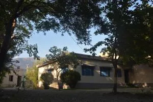 Hanaly Wood Resort & Cafe - Ґілґіт