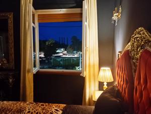 IRIS baroque apartment