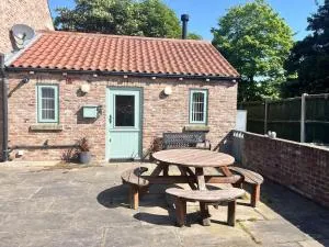 Cosy Village location - One Bedroom Barn - Barmston