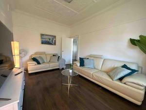 Elegant Family Retreat Near Beaches & Sydney CBD