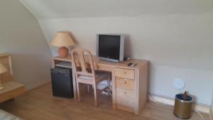 B&B / Chambres d'hotes Chambre d-hote la Maronne dans le Cantal : photos des chambres