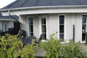 Skøn ferielejlighed midt i Marielyst by