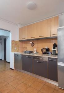 Spacious central apartment with city views