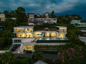Phuket 4-6 Bedroom Seaview Villa Infinity 25mPool In-Villa Dining & Butler Gym