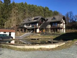 Ferienwohnung Waldblick - 乌辛根