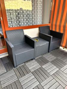 2 Zimmer Appartement mit Pool im Haus