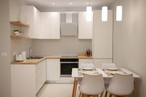 Elegant Apartment Near Wilson Square