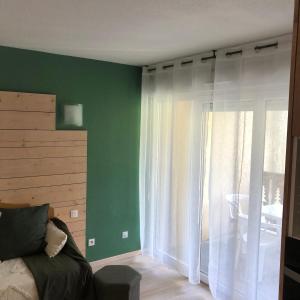 Appartements appart T 3 Bagneres-de-Luchon vue montagne - piscine mi juin : photos des chambres