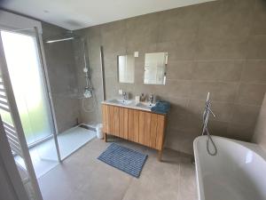 B&B Sangatte-Calais - Terrasse vue Mer - 2 min à pied de la plage