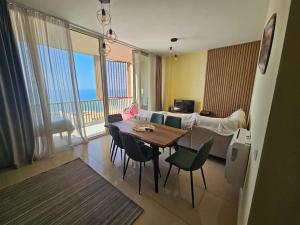 Palase Jacuzzi apartment 157-D GC