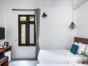 Fushi Beach Guesthouse