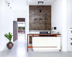 Fushi Beach Guesthouse