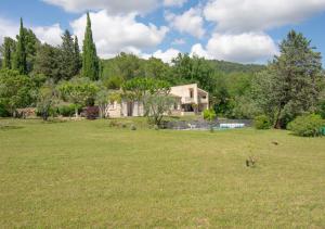 Villas Le Mas de L-Ormeau, 130m2 Piscine, Parc, 8pers : Villa
