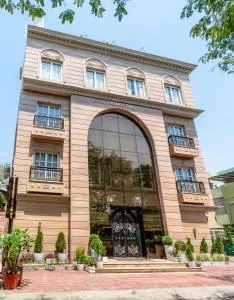 Playsales Scarlet Vijay Nagar Indore - Dewās