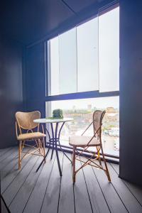 Thornes House Apartments