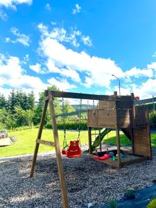 MINIMAL. Dom całoroczny w górach