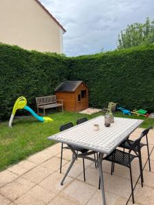 Maisons de vacances Maison a Beaune Les Zazouilles : photos des chambres