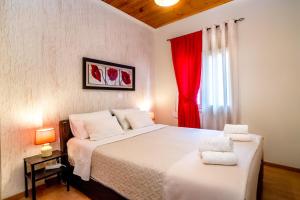 The DreamHouse Athens Airport