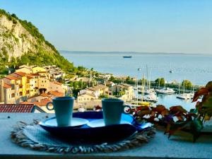 Appartamento con 2 Camere da Letto e Vista Mare