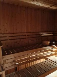 Big 2BR near Burgos Circle, Highstreet, St Lukes - B Parklane T1